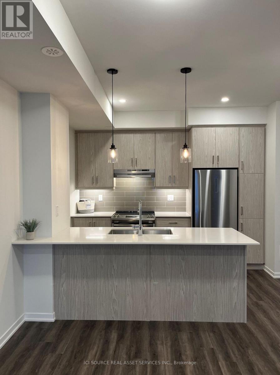 230 - 131 Honeycrisp Crescent, Vaughan, Ontario  L4K 0N7 - Photo 2 - N14079728