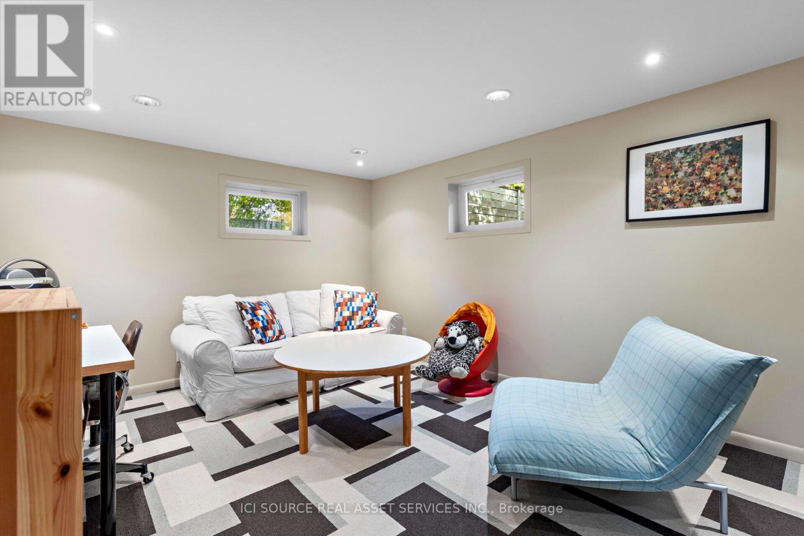 10 Red Oaks Crescent, Toronto, Ontario  M4G 1A5 - Photo 32 - C14079778