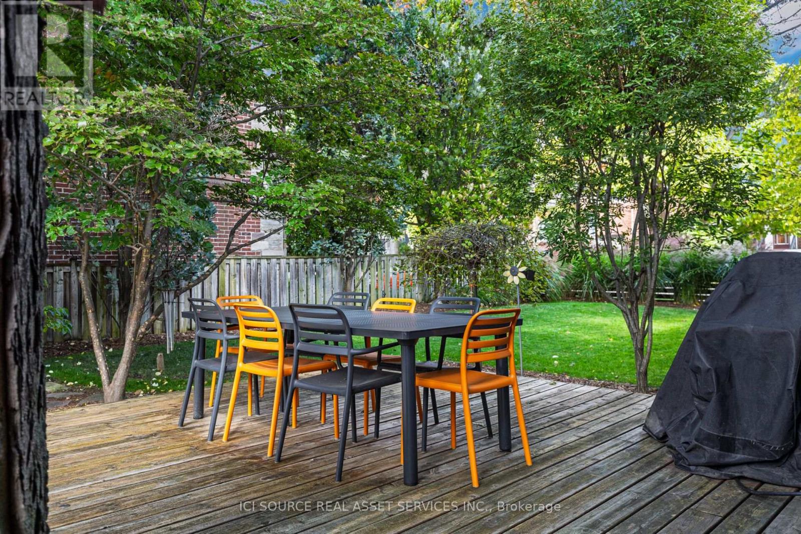 10 Red Oaks Crescent, Toronto, Ontario  M4G 1A5 - Photo 5 - C14079778