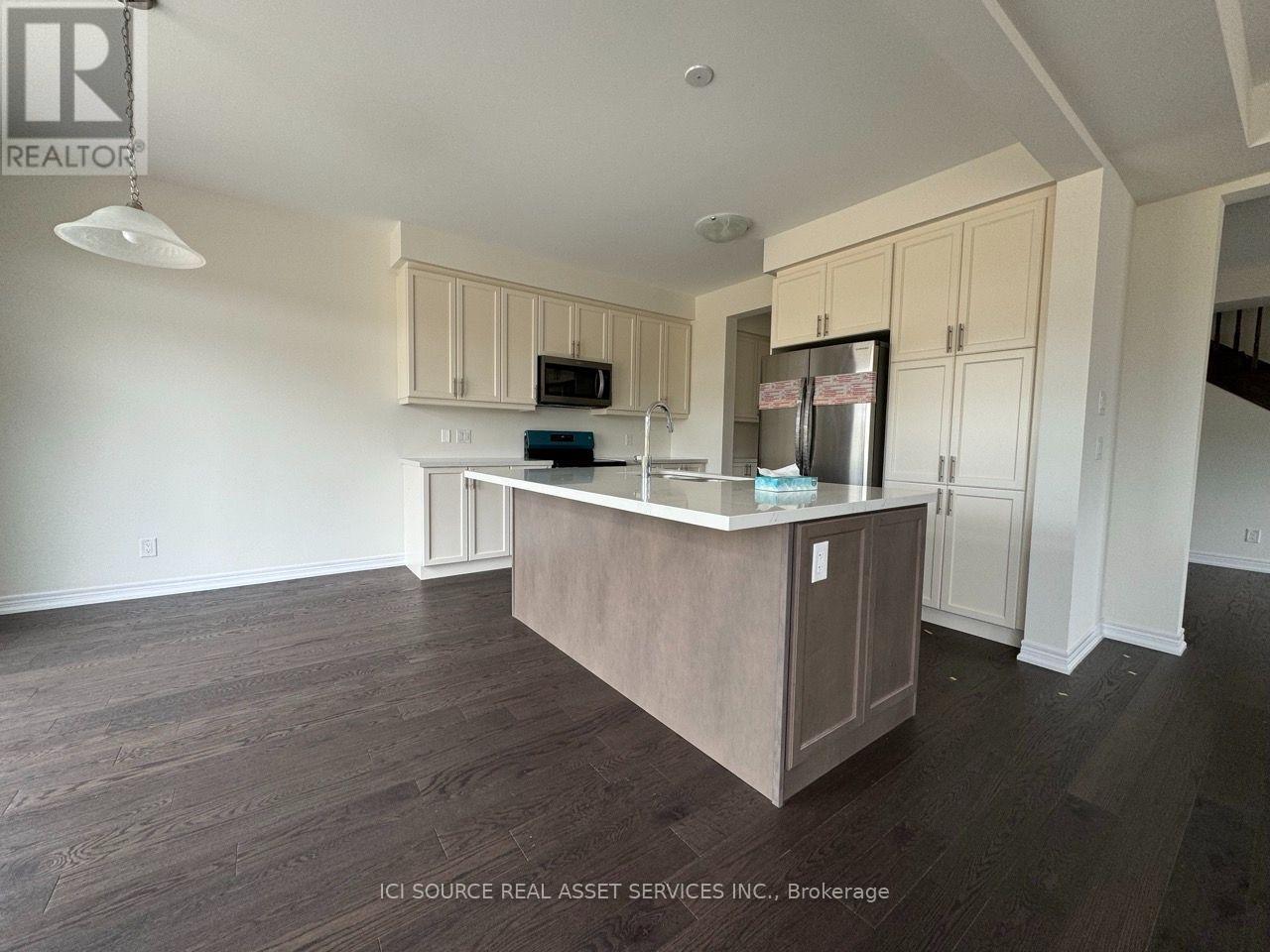 10 Guernsey Drive, Kitchener, Ontario  N2R 0S2 - Photo 10 - X14085046