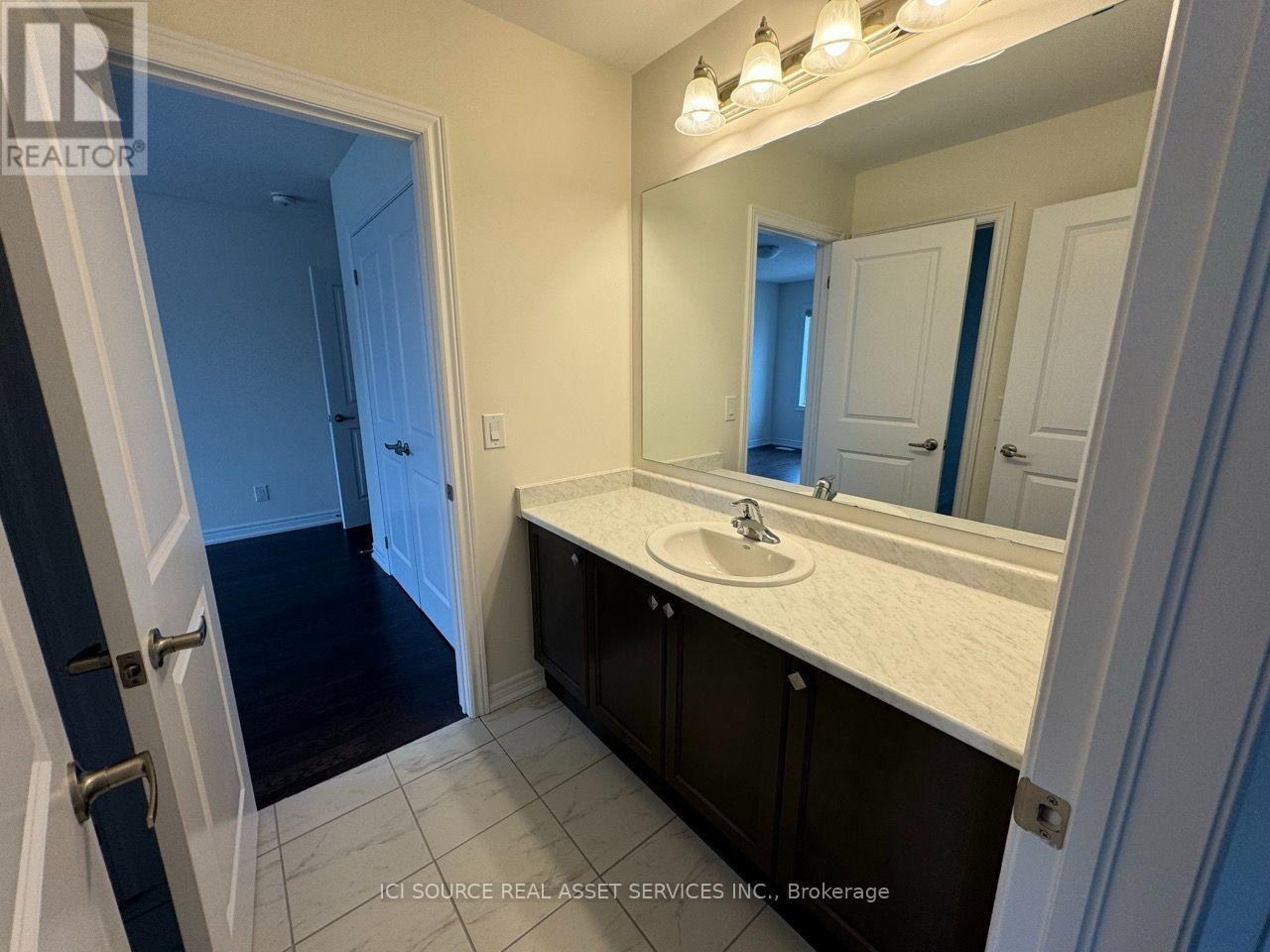 10 Guernsey Drive, Kitchener, Ontario  N2R 0S2 - Photo 17 - X14085046