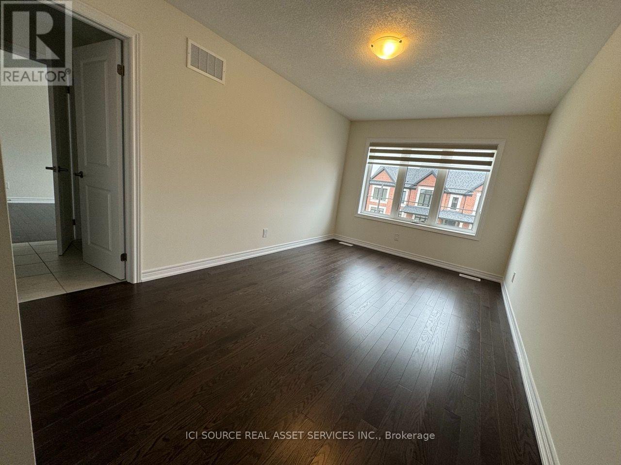 10 Guernsey Drive, Kitchener, Ontario  N2R 0S2 - Photo 18 - X14085046