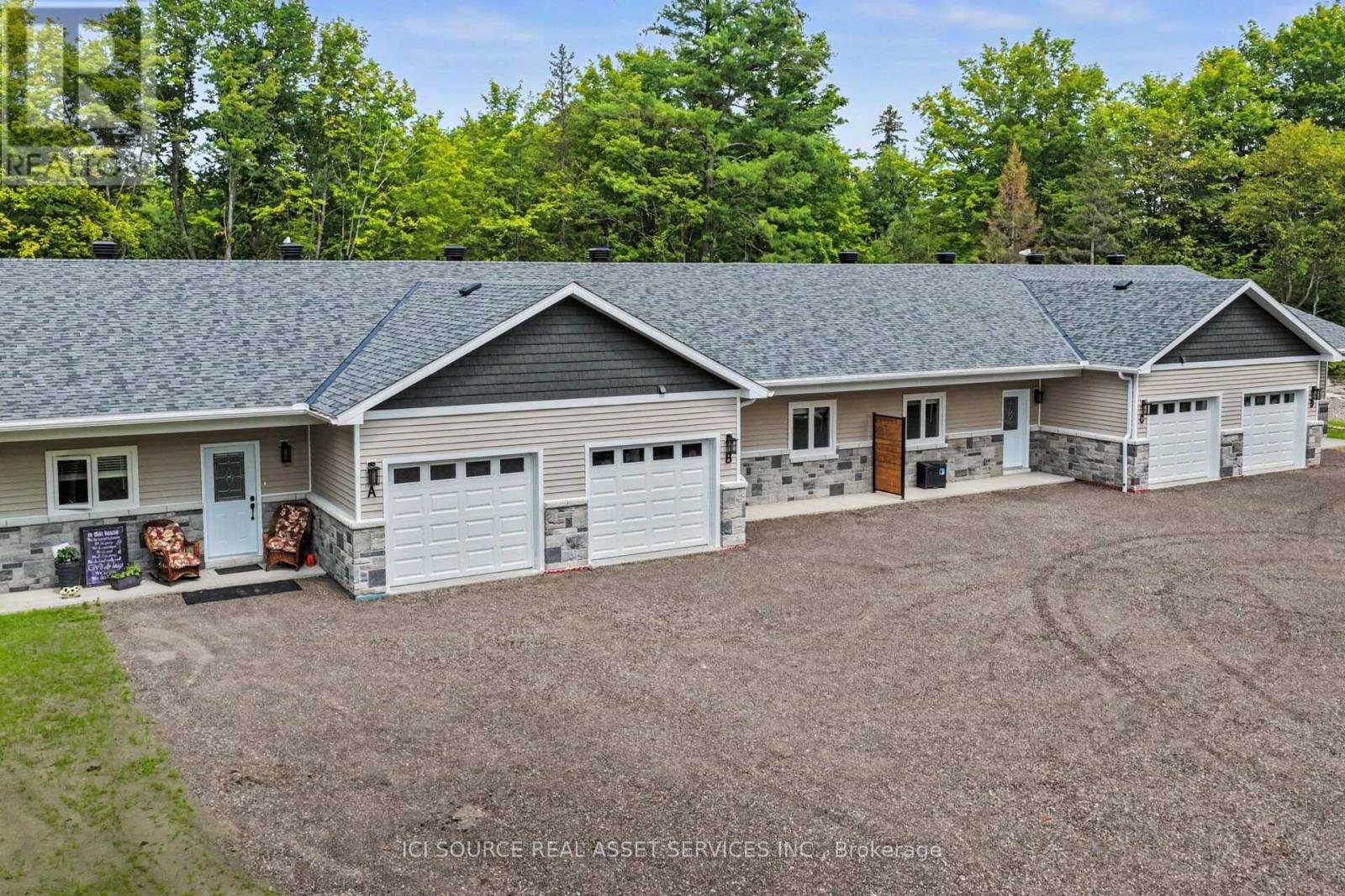 264 Garden Of Eden Road, Horton, Ontario  K7V 3Z8 - Photo 2 - X14085068
