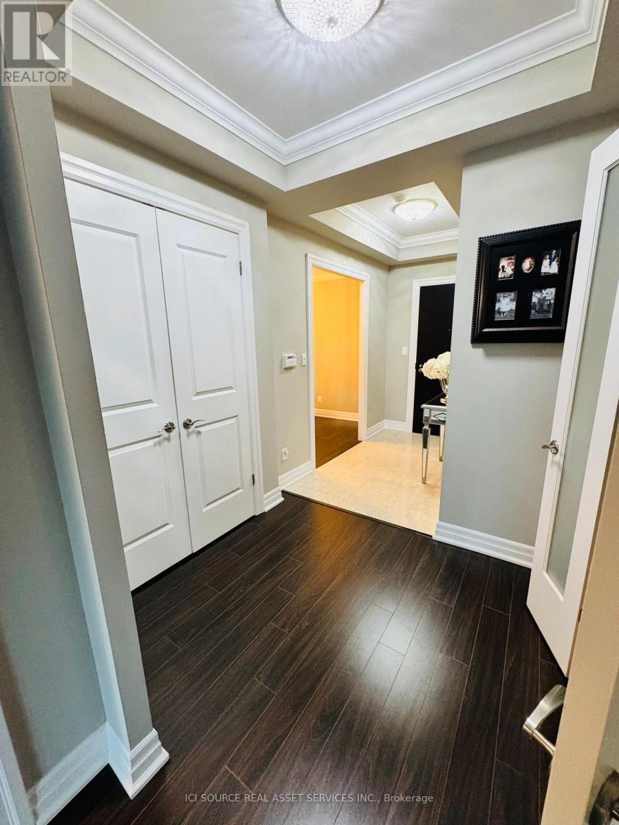 515 - 2855 Bloor Street W, Toronto, Ontario  M8X 3A1 - Photo 4 - W14086364