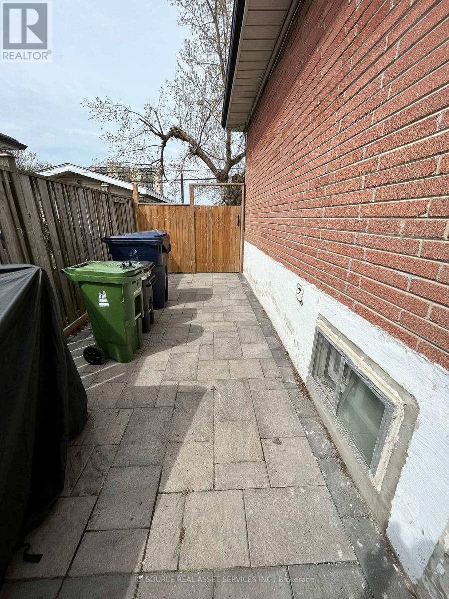 50 Rushley Drive, Toronto, Ontario  M1P 3S5 - Photo 17 - E14090472