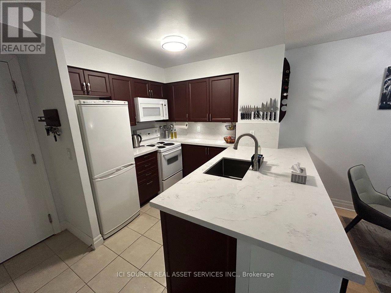 915 - 2121 Lake Shore Boulevard W, Toronto, Ontario  M8V 4E9 - Photo 4 - W14090508