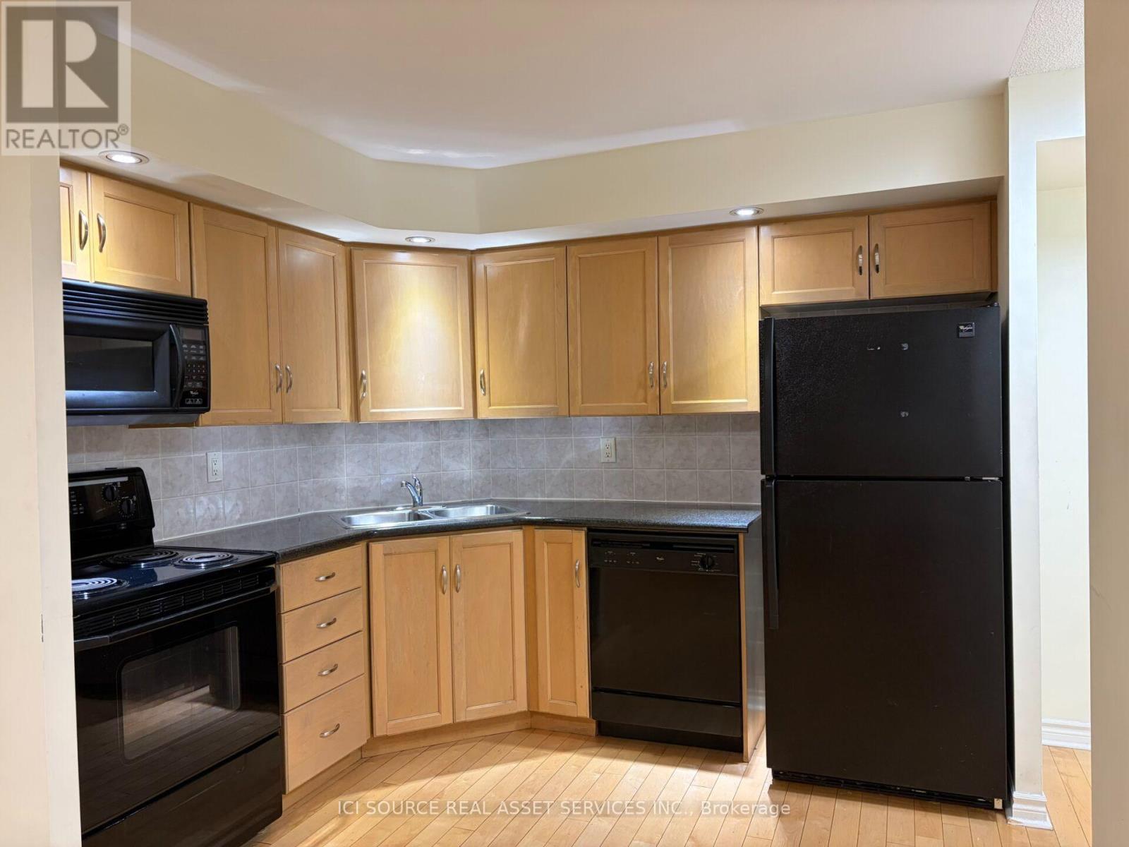 1445 - 250 Wellington Street W, Toronto, Ontario  M5V 3P6 - Photo 2 - C14098992
