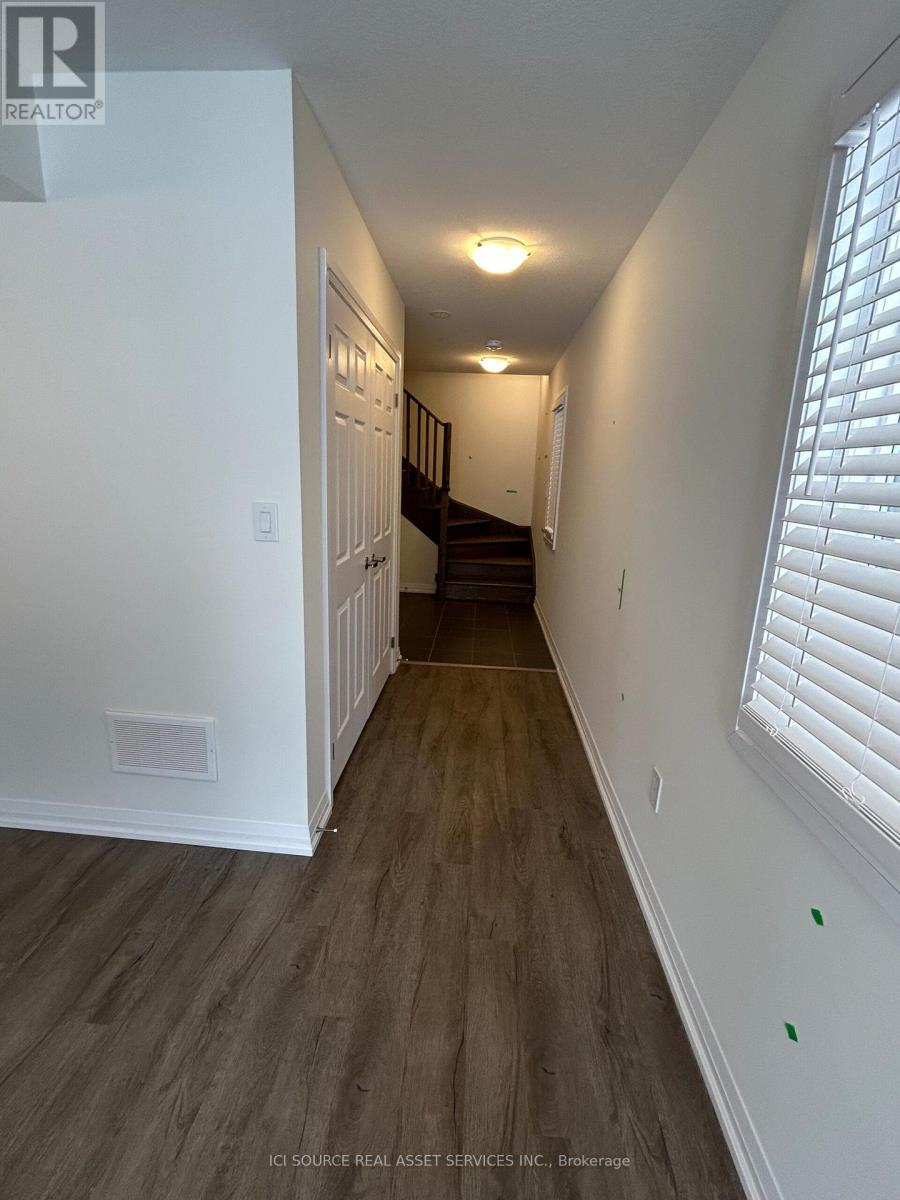 8 Kensington Road, Haldimand, Ontario  N3W 0J9 - Photo 5 - X14103212