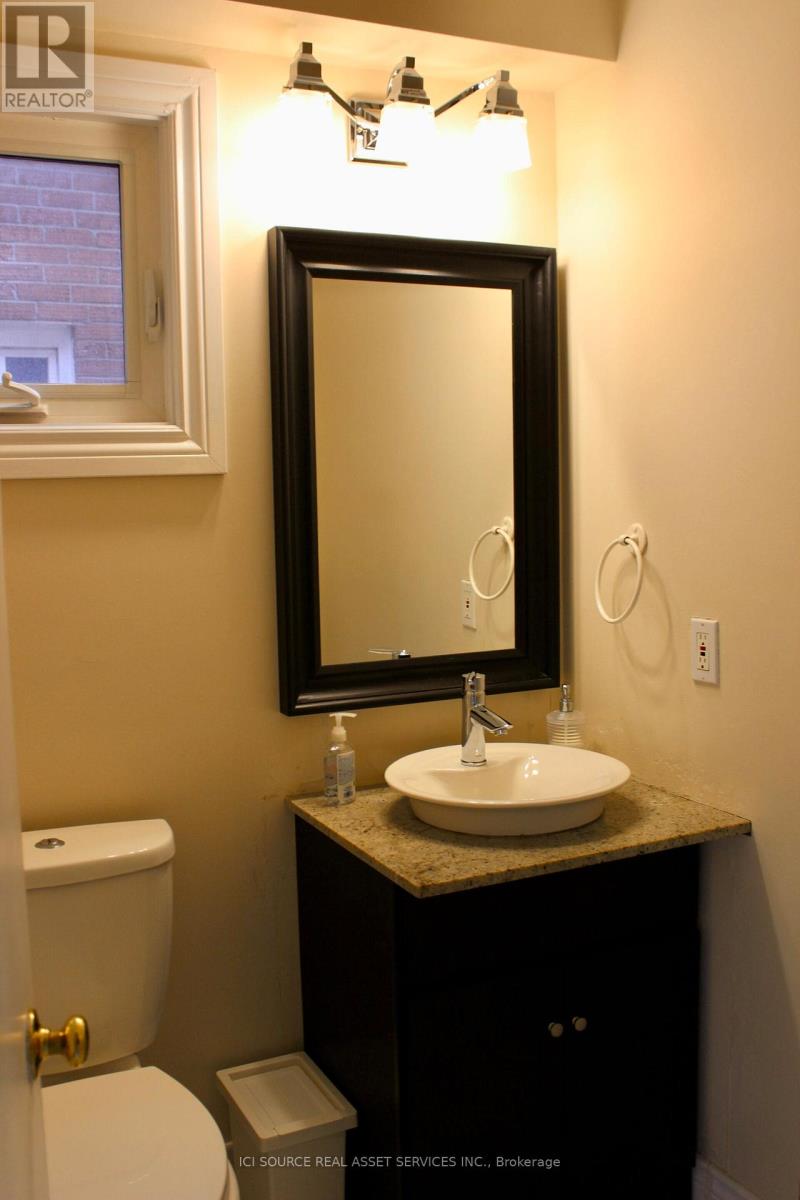 Upper - 5164 Palomar Crescent, Mississauga, Ontario  L5R 2W9 - Photo 11 - W14105380