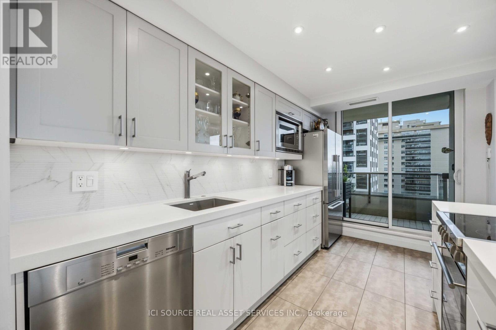 1601 - 50 Quebec Avenue, Toronto, Ontario  M6P 4B4 - Photo 15 - W14105382