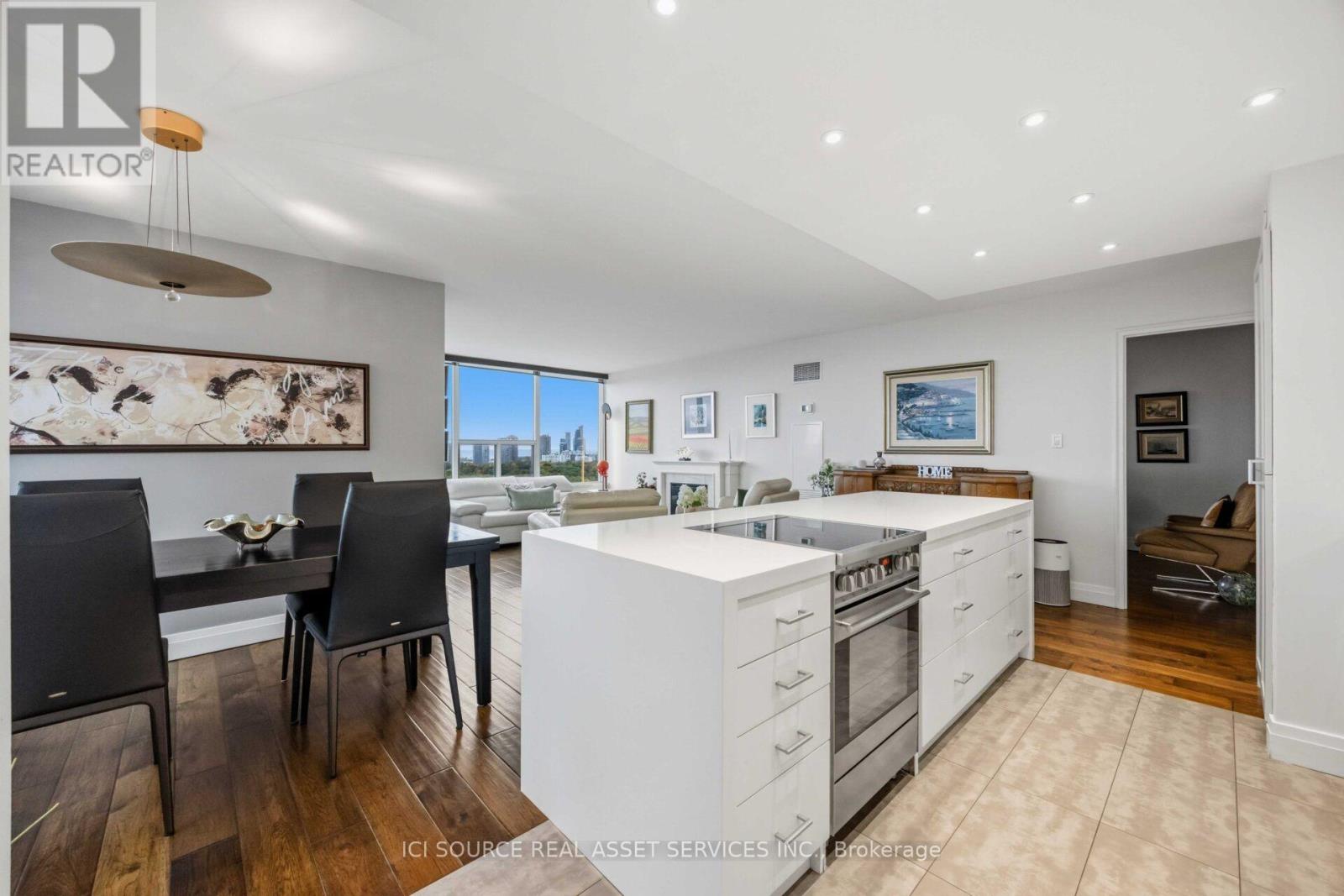 1601 - 50 Quebec Avenue, Toronto, Ontario  M6P 4B4 - Photo 16 - W14105382