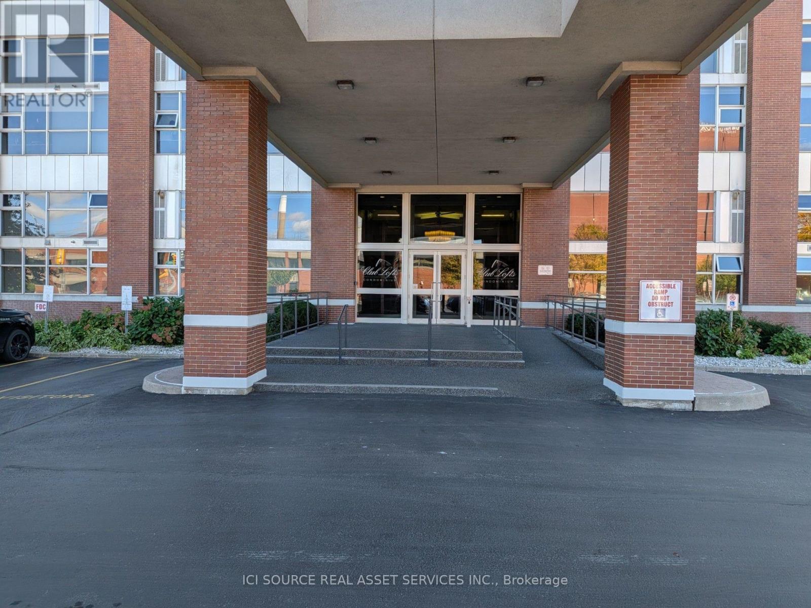 404 - 2175 Wyandotte Street E, Windsor, Ontario  N8Y 5B9 - Photo 3 - X14109738