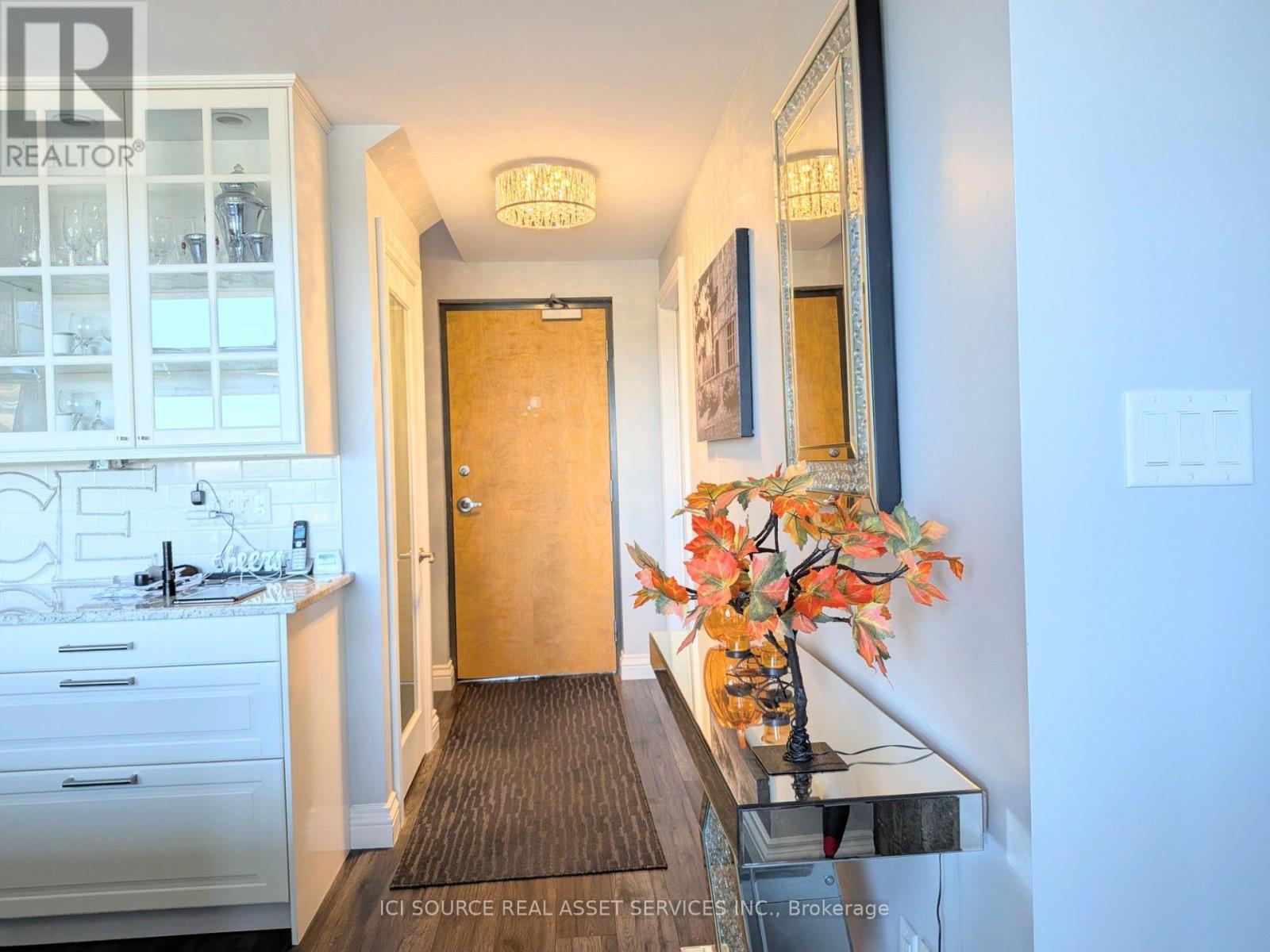 404 - 2175 Wyandotte Street E, Windsor, Ontario  N8Y 5B9 - Photo 6 - X14109738