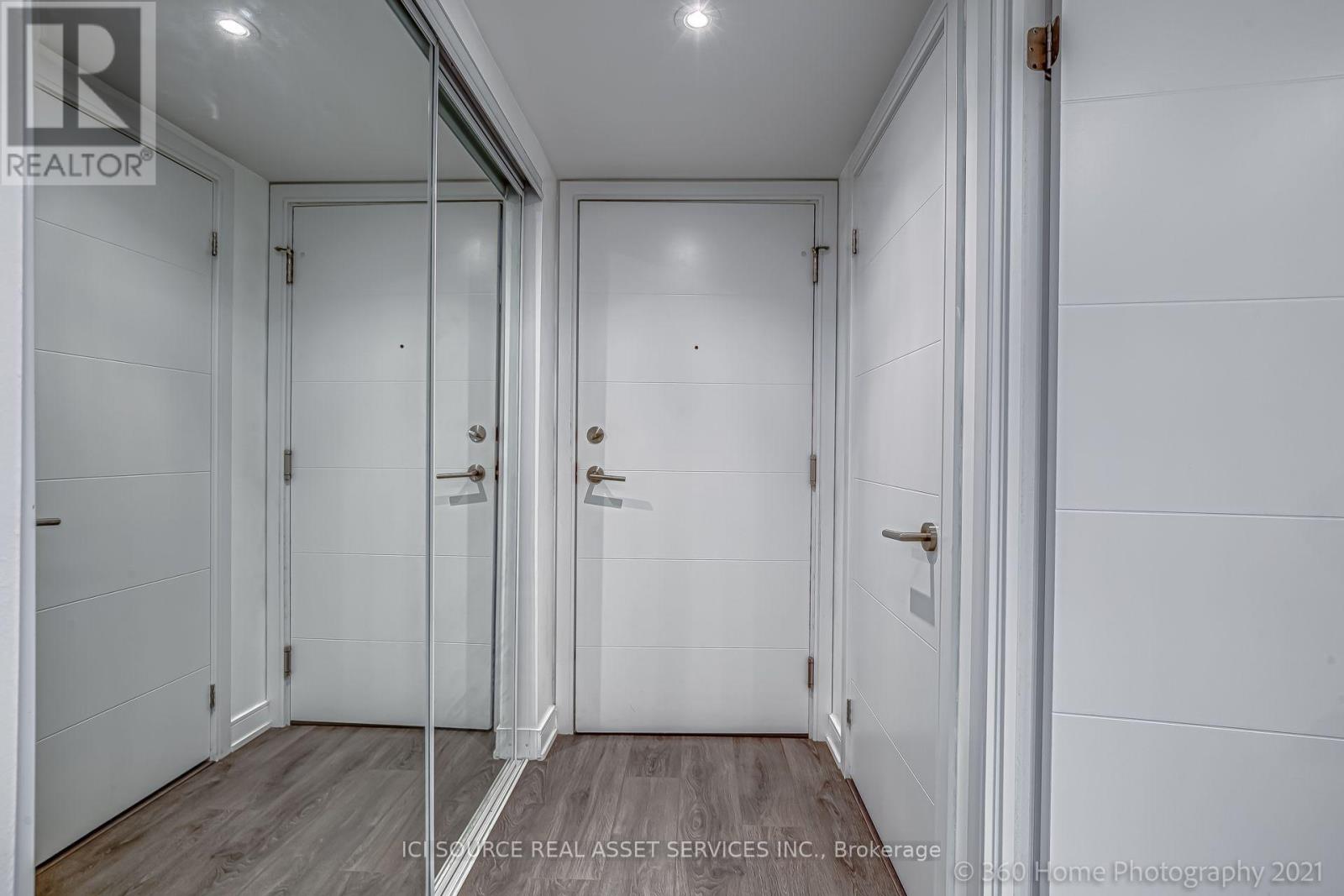 1020 - 525 Adelaide Street W, Toronto, Ontario  M5V 0N7 - Photo 4 - C14109812