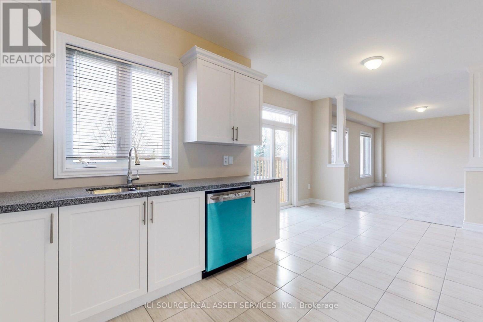 3151 Monarch Drive, Orillia, Ontario  L3V 7X1 - Photo 8 - S14109792