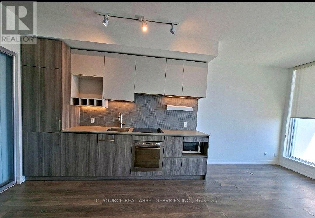 5207 - 5 Buttermill Avenue, Vaughan, Ontario  L4K 0J5 - Photo 2 - N14115706