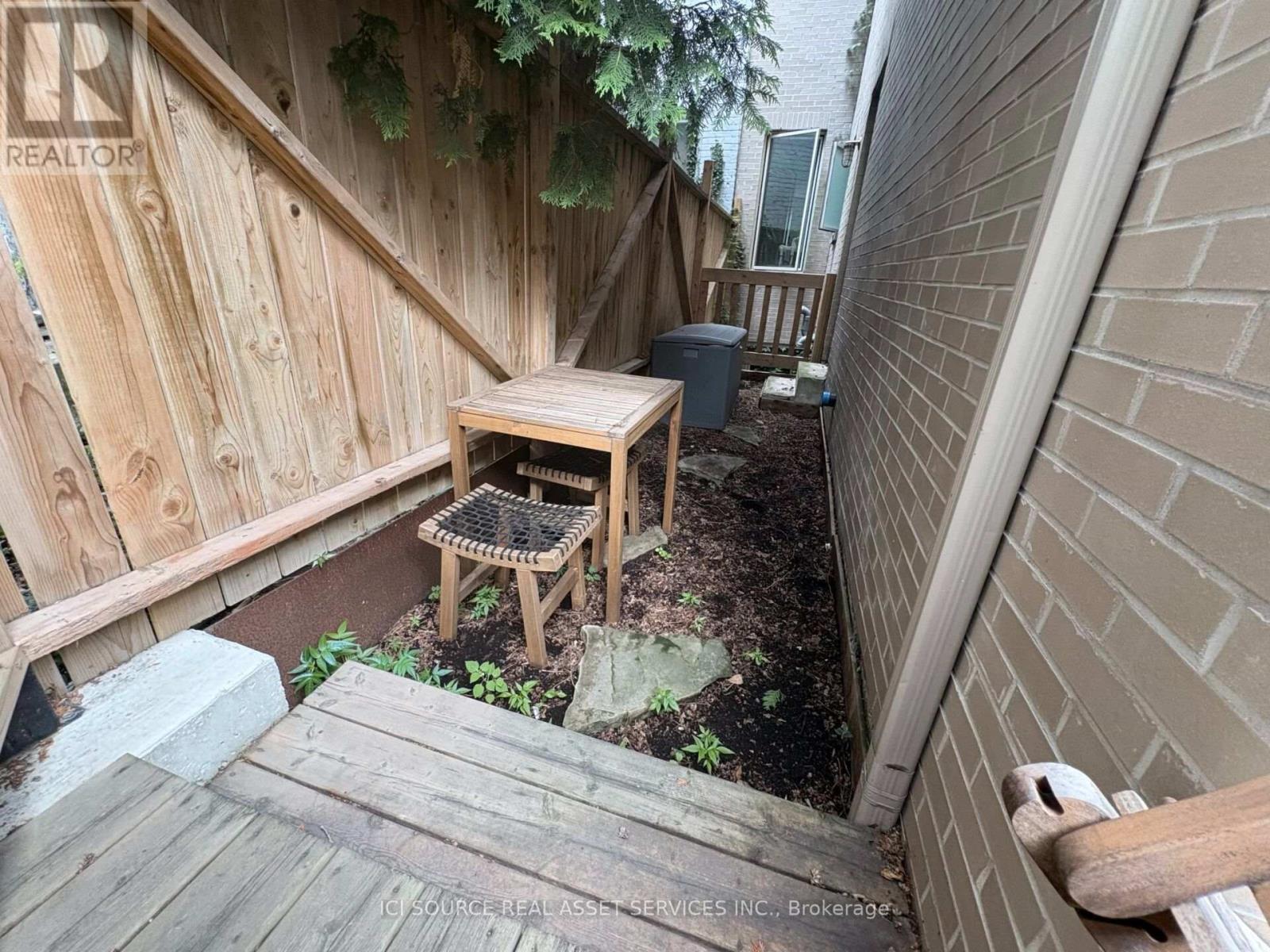 2 - 60 Beverley Street, Toronto, Ontario  M5T 1X9 - Photo 12 - C14117926