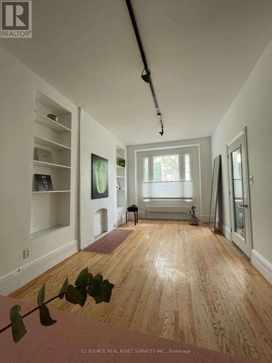 2 - 60 Beverley Street, Toronto, Ontario  M5T 1X9 - Photo 3 - C14117926