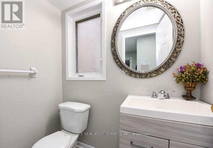 Main & Upper Floors - 3141 Turbine Crescent, Mississauga, Ontario  L5M 6W1 - Photo 12 - W14119344