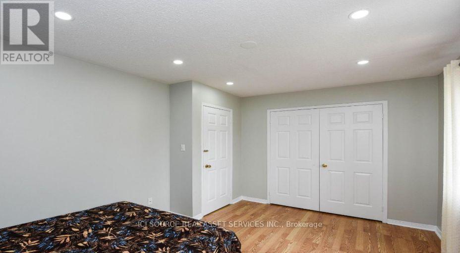 Main & Upper Floors - 3141 Turbine Crescent, Mississauga, Ontario  L5M 6W1 - Photo 17 - W14119344