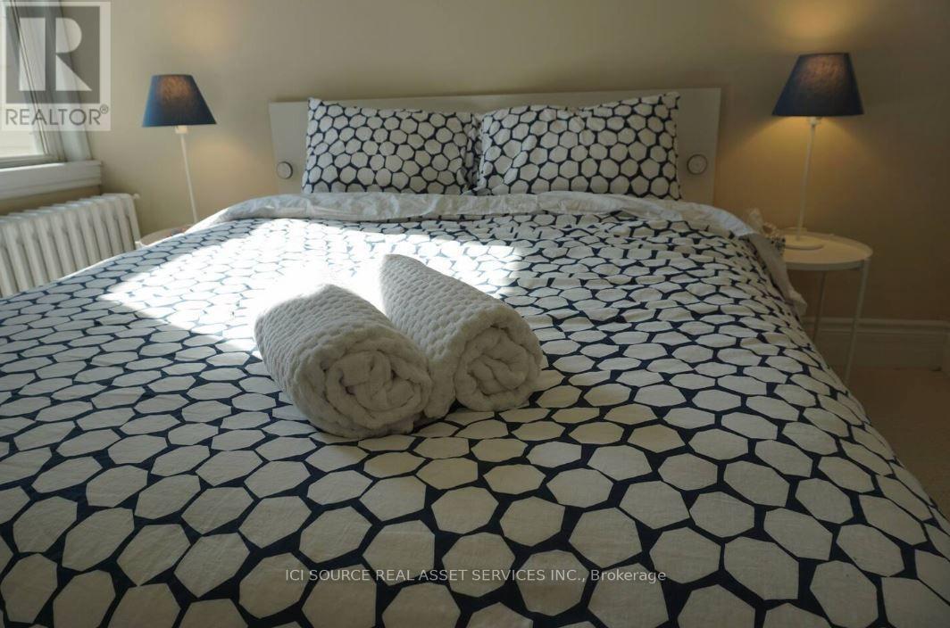 Upper - 261 Claremont Street, Toronto, Ontario  M6J 2N1 - Photo 5 - C14127078