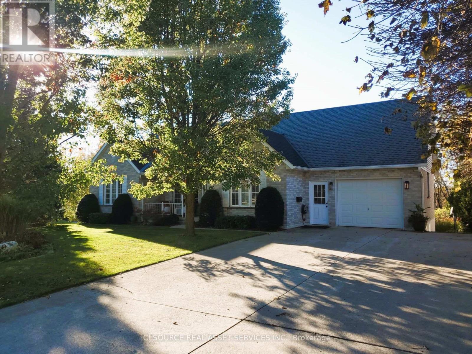13 Otter Crescent, South Bruce, Ontario  N0G 2J0 - Photo 3 - X14131034