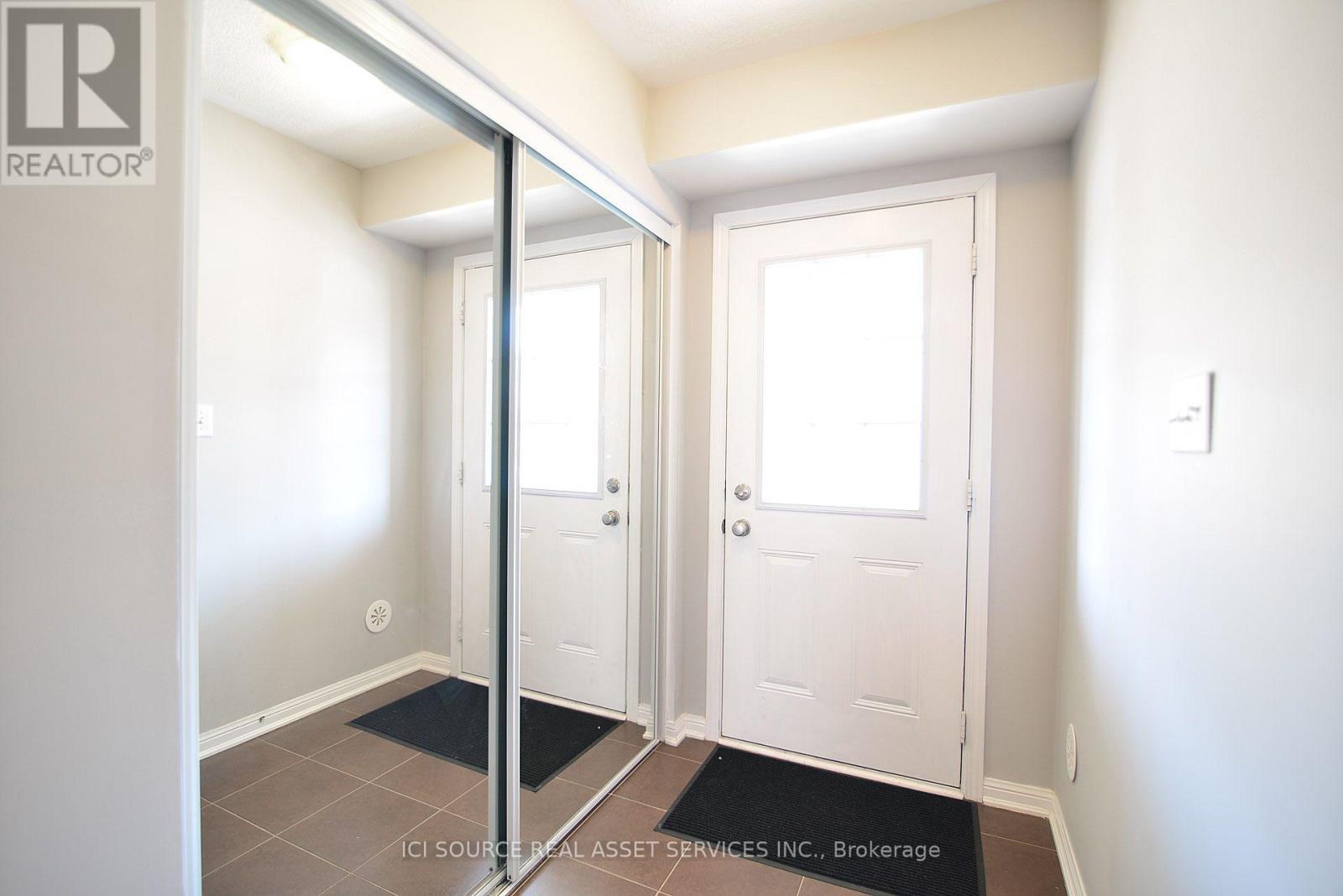 27 Bevington Road, Brampton, Ontario  L7A 0S1 - Photo 2 - W14131074